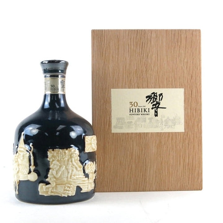 Hibiki 30 Year Old Arita Yaki Limited Edition - 700ml