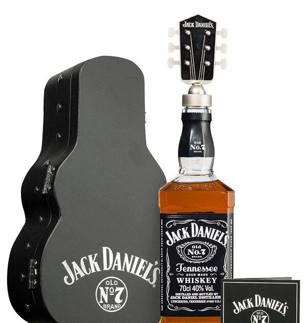 Jack Daniel’s Tennessee Whiskey Guitar Case 70cl Gift Pack